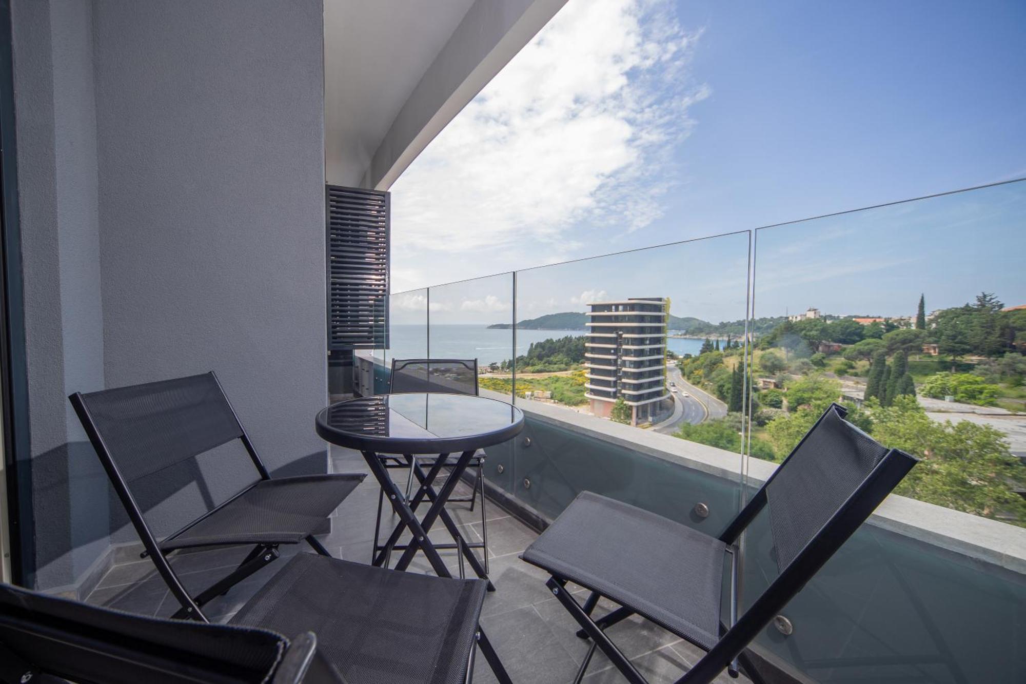 La Barca Apartments Bečići Eksteriør billede